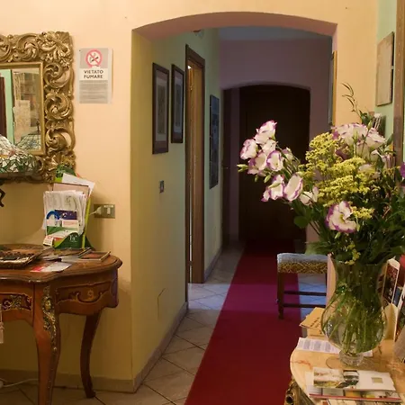 Bed & Breakfast Ai Portici Alba (Piedmont)